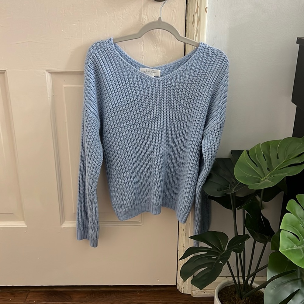 White Foam Blue Crocheted Cropped Sweater